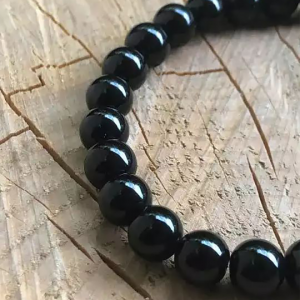 Tektite Black Moldavite 8mm